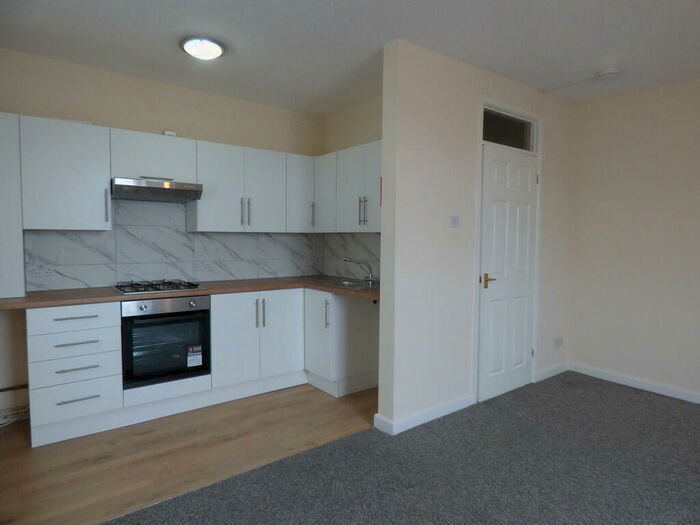 2 Bedroom Ground Flat To Rent In Armada Street, Plymouth, PL4