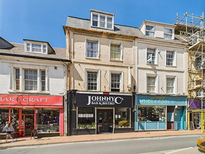 4 Bedroom Terraced House For Sale In High Street, Ilfracombe, EX34