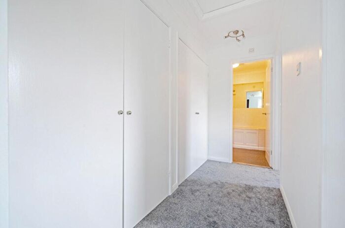 1 Bedroom Flat For Sale In Andover Road, Ludgershall, Andover, SP11