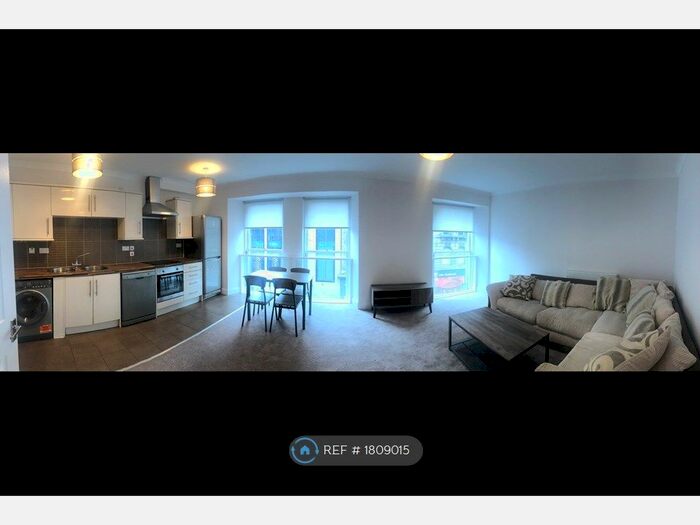 3 Bedroom Flat To Rent In Commercial Street, Dundee, DD1