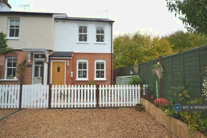 1 Bedroom Semi-Detached House To Rent In Coldharbour Lane, Harpenden, AL5