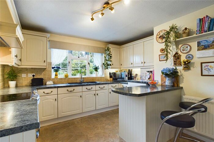 4 Bedroom Detached House For Sale In Southend Road, Bradfield Southend, Reading, Berkshire, RG7