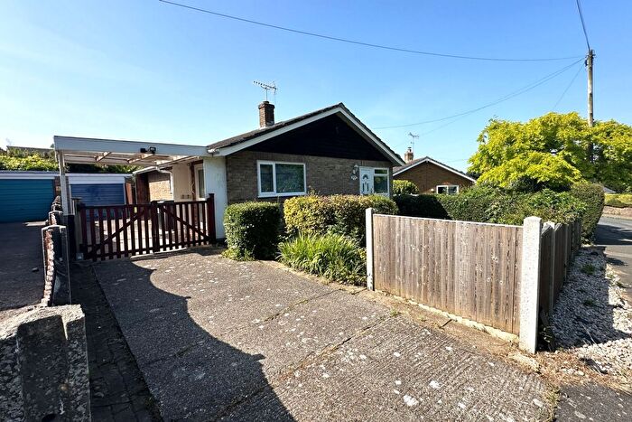 2 Bedroom Detached Bungalow For Sale In Sea Road, Kingsdown, CT14