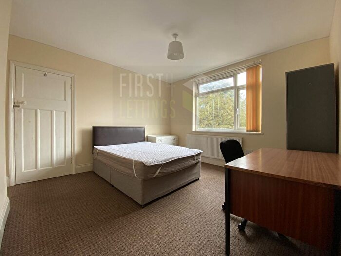 6 Bedroom Detached House To Rent In Greenhill Road, Clarendon Park, LE2