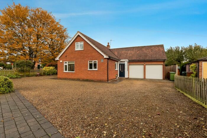 3 Bedroom Detached House For Sale In West End, Long Clawson, Melton Mowbray, Leicestershire, LE14