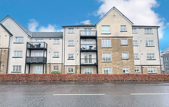 2 Bedroom Flat For Sale In Crown Crescent, Larbert, FK5