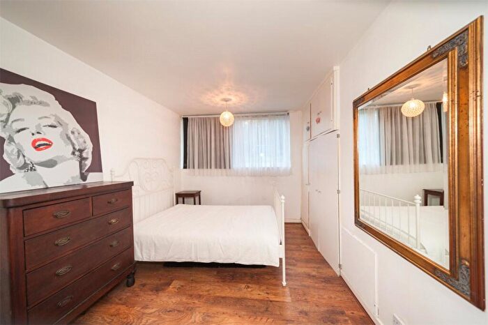 1 Bedroom Apartment To Rent In Auckland Road, London, SE19