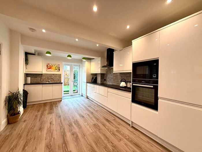 4 Bedroom Semi-Detached House For Sale In Kent Road, Old Town, Swindon, SN1