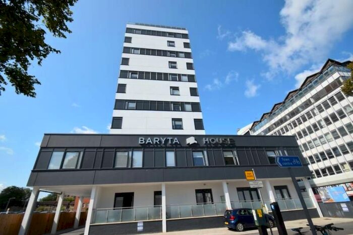2 Bedroom Flat To Rent In Baryta House, 29 Victoria Avenue, Southend On Sea, Essex SS2