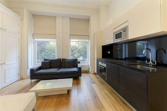 Studio To Rent In Lennox Gardens, Knightsbridge, London, SW1X