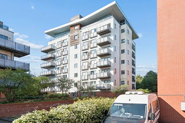 1 Bedroom Flat To Rent In Agate House, Acton, NW10