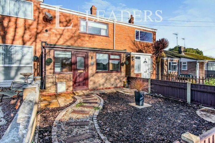 2 Bedroom Terraced House To Rent In Lloyds Avenue, Kessingland, NR33