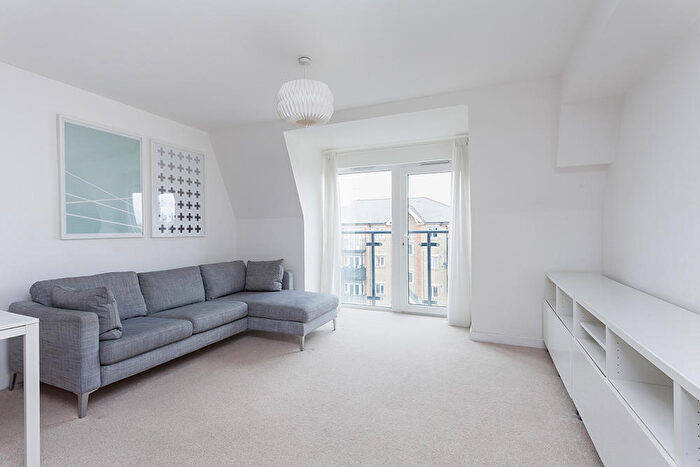 2 Bedroom Apartment To Rent In High Road Leytonstone, E11