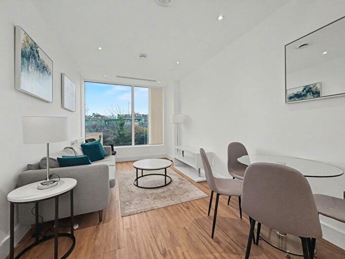 1 Bedroom Flat To Rent In West Gate, London, W5