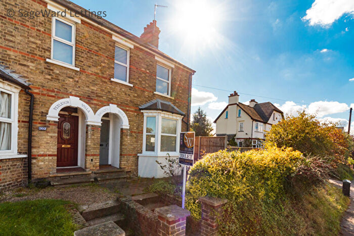 3 Bedroom Semi Detached House To Rent In Ware Road, Hertford, Herts, SG13