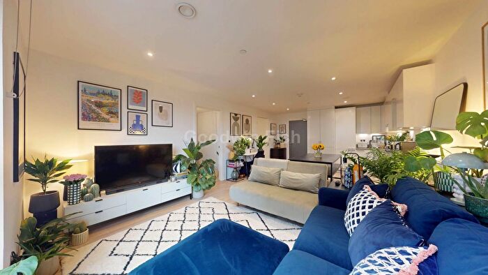 1 Bedroom Flat For Sale In Ariel Apartments, Ottinger Close, Salford Quays, M50
