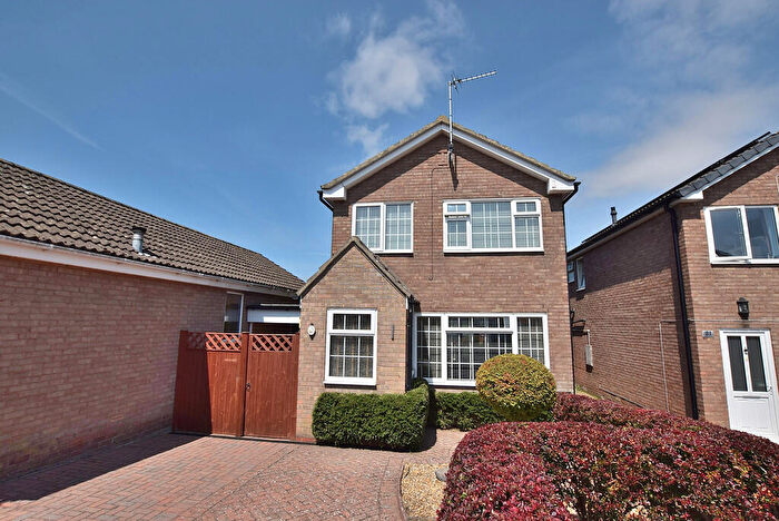 3 Bedroom Detached House For Sale In Curlew Crescent, Scotton, DL9
