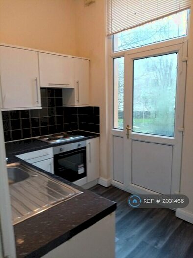 2 Bedroom Flat To Rent In Deansgate, Bolton, BL1