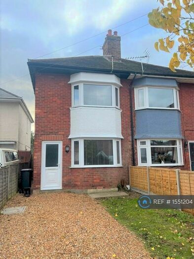 2 Bedroom Semi-Detached House To Rent In Glenville Road, Bournemouth, BH10