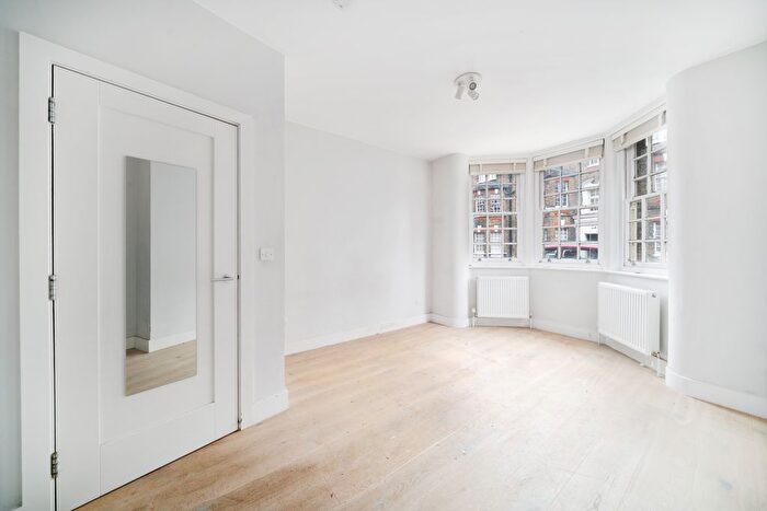 Studio To Rent In Portland Street, Walworth Village, London, SE17