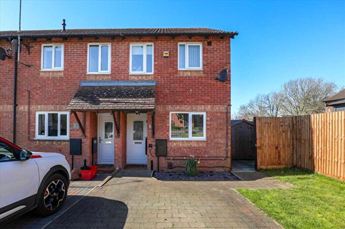 2 Bedroom End Of Terrace House For Sale In Heron Close, Burton Latimer, NN15
