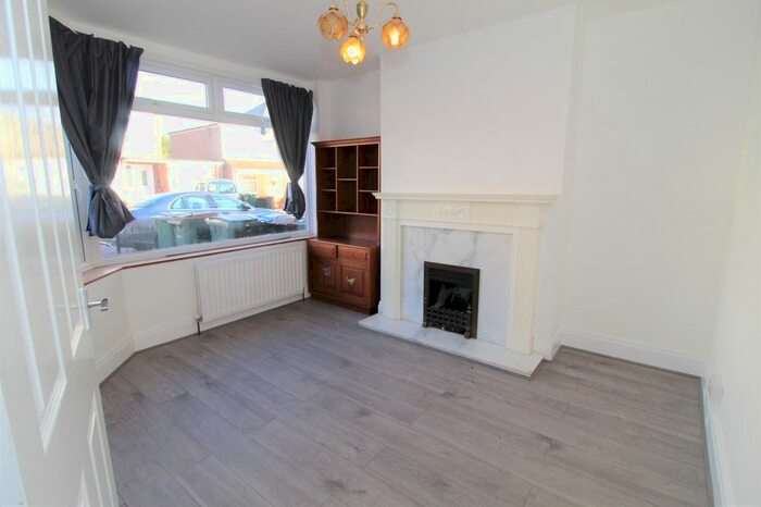 3 Bedroom Semi-Detached House To Rent In Glover Street, Coventry, West Midlands, CV3