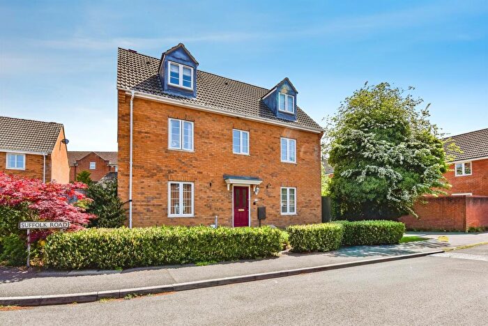 5 Bedroom Detached House For Sale In Suffolk Road, Westbury, BA13