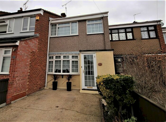 3 Bedroom Terraced House For Sale In Gideons Way, StanfordLeHope