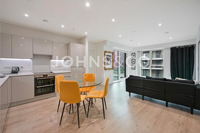 3 Bedroom Apartment To Rent In Effra Gardens, Silvertown Way, London, E16