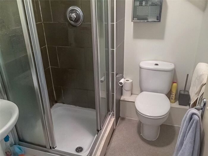 2 Bedroom Flat To Rent In City Point, Chapel Street, City Centre, Salford, M3