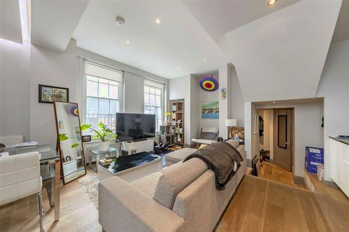 2 Bedroom Flat To Rent In Conway Street, London W1T