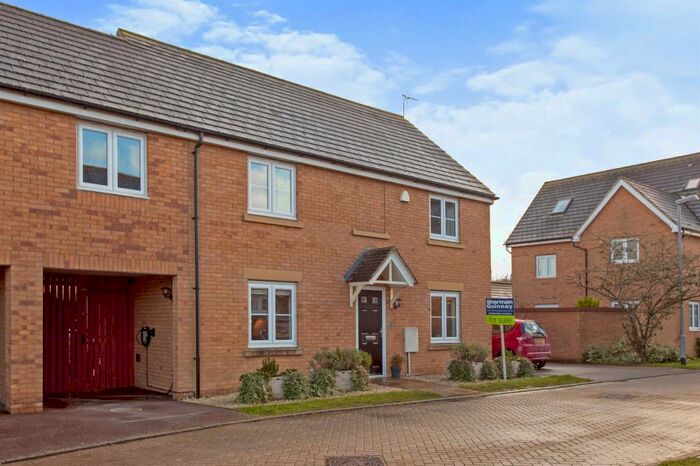 4 Bedroom Link Detached House For Sale In Duddle Drive, Longstanton, Cambridge, CB24