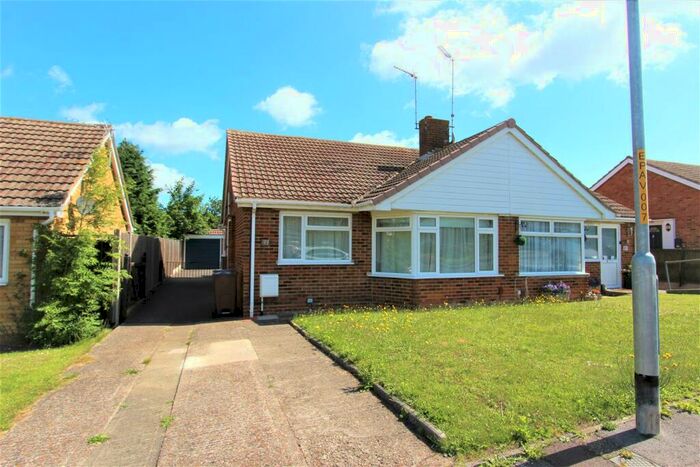 2 Bedroom Bungalow To Rent In Peel Drive, Sittingbourne, ME10
