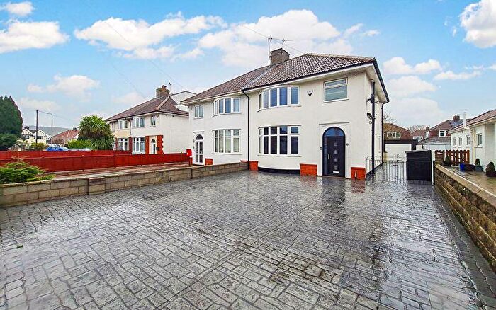 4 Bedroom Semi-Detached House For Sale In Locking Moor Road, Milton - Good Sized Beds, BS22