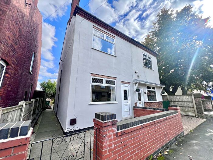 3 Bedroom Property To Rent In Main Road, Leabrooks, Alfreton, DE55