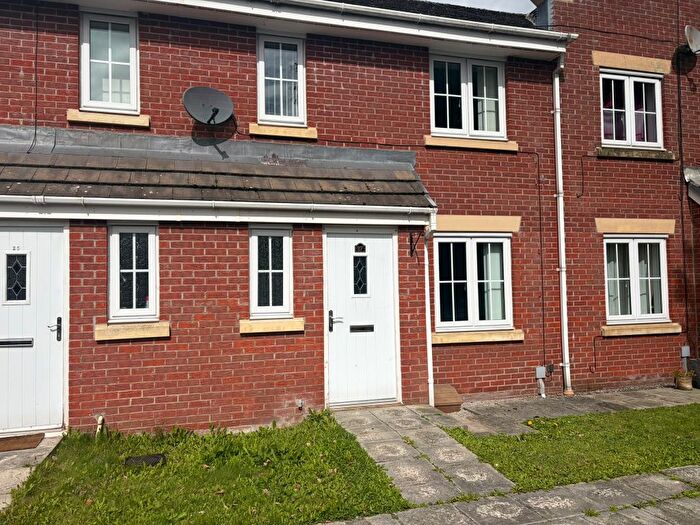 3 Bedroom Terraced House To Rent In Barlow Close, Bury, BL9