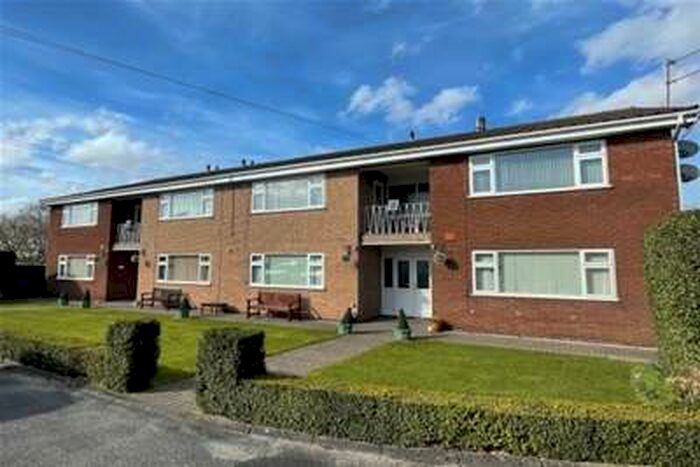 2 Bedroom Flat To Rent In Richard Court, Norton Canes, WS11