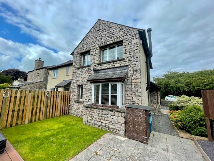 3 Bedroom Semi-Detached House For Sale In Hunters Croft, Kendal, LA9