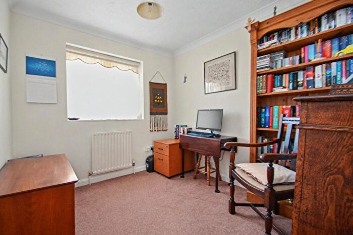 4 Bedroom Detached House For Sale In Broadstone, BH18 - Photo 11