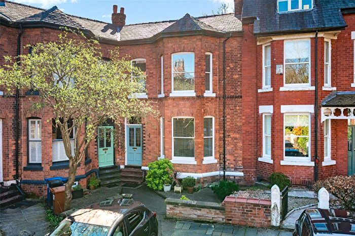 3 Bedroom Terraced House For Sale In St Albans Avenue, Heaton Moor, Stockport, SK4