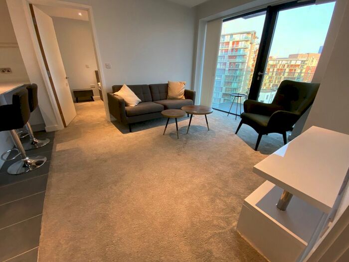 2 Bedroom Flat To Rent In Bury Street, Salford, Manchester, M3