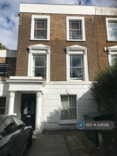 2 Bedroom Maisonette To Rent In Southgate Road, London, N1