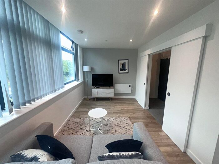 1 Bedroom Flat To Rent In Apartment, Paragon House, Manchester, M16