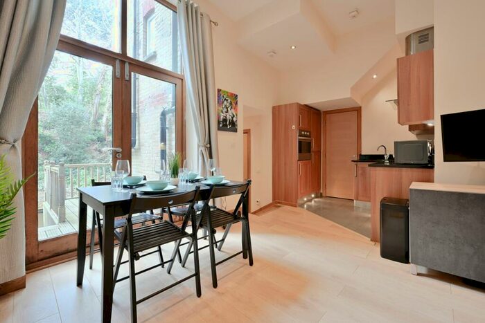 1 Bedroom Flat To Rent In Milliner House, Old Christchurch Road, Bournemouth, BH1