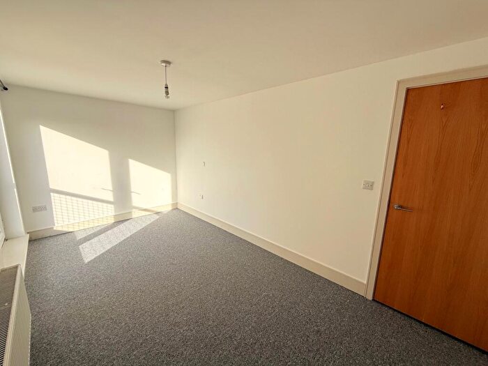 2 Bedroom Apartment To Rent In Fore Hamlet, Ipswich, IP3