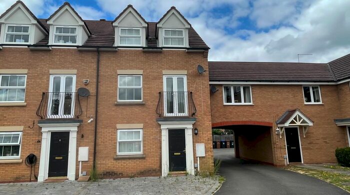 4 Bedroom Property To Rent In Breezehill, Wootton, Northampton, NN4