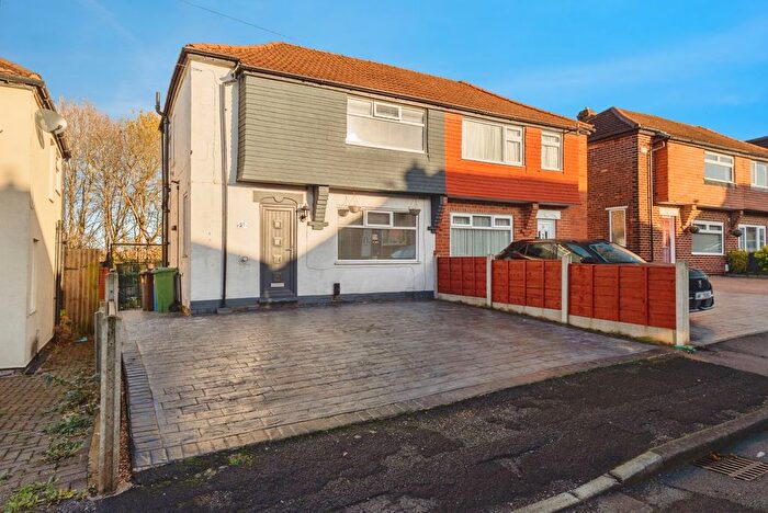 2 Bedroom Semi Detached House For Sale In Parvet Avenue, Droylsden, Manchester, Greater Manchester, M43