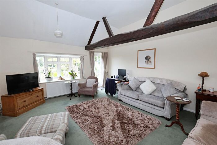 2 Bedroom Bungalow To Rent In Ovenden Road, Sundridge, Sevenoaks, TN14