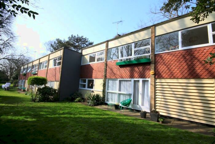 2 Bedroom Flat To Rent In The Priory, Priory Park, London, SE3