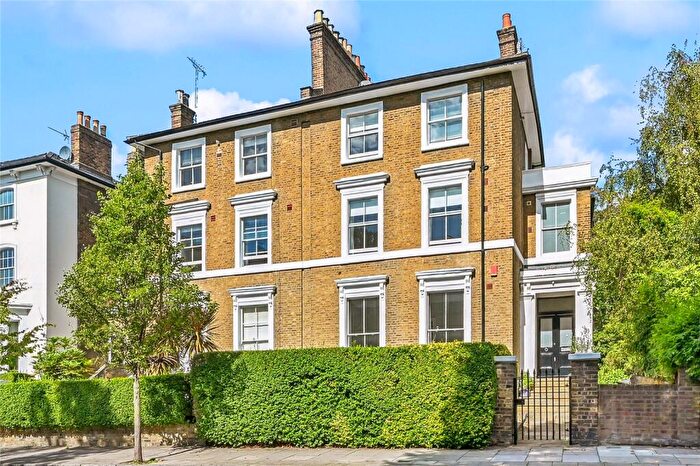 4 Bedroom Semi-Detached House To Rent In Carlton Hill, St. John's Wood, London, NW8
